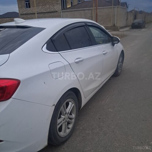 Chevrolet Cruze-4