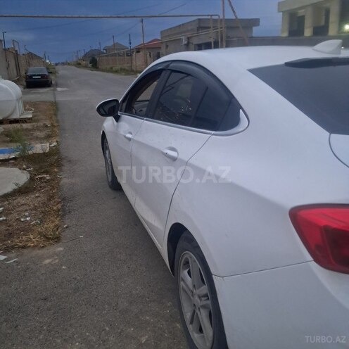 Chevrolet Cruze-5