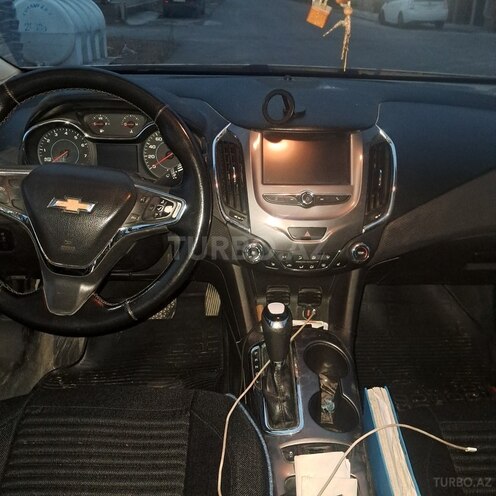 Chevrolet Cruze-6