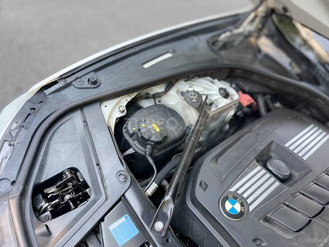 BMW 525-13