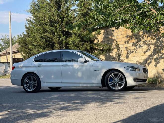 BMW 525-9