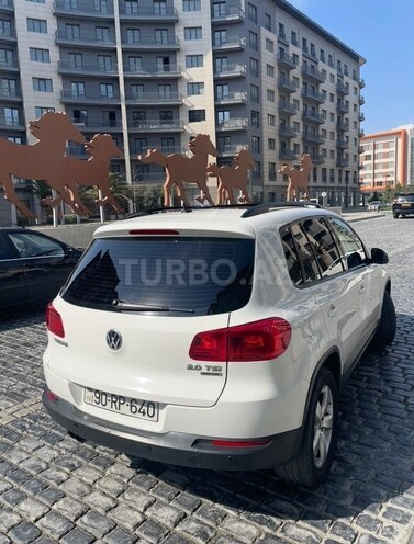 Volkswagen Tiguan-2
