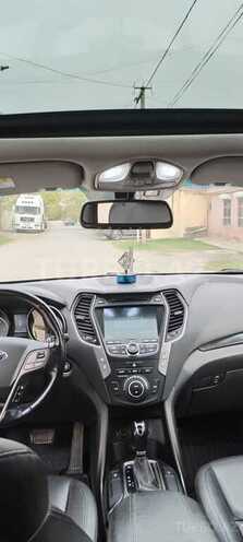 Hyundai Santa Fe-6