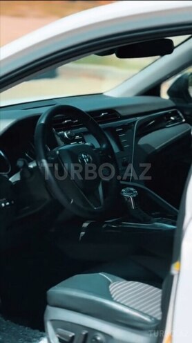 Toyota Camry-7