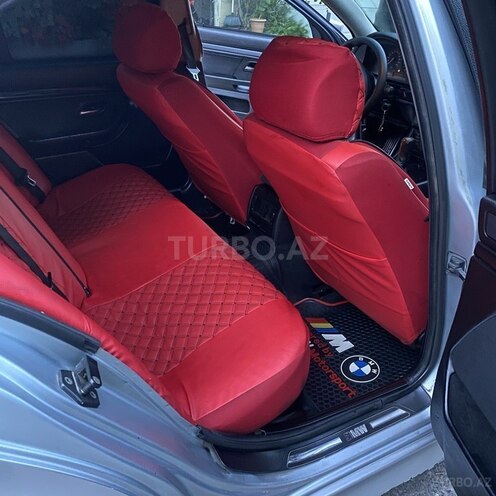BMW 523-9