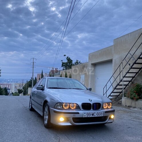 BMW 523-2