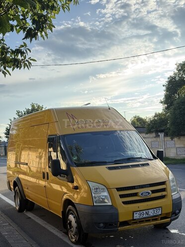 Ford Transit-3
