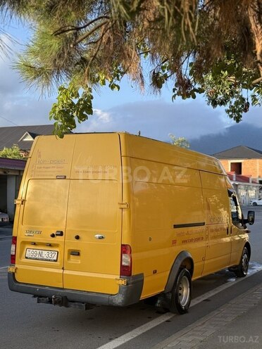 Ford Transit-5