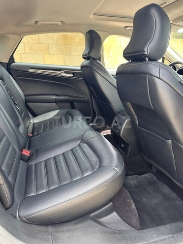 Ford Fusion (North America)-10