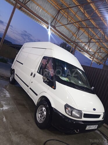 Ford Transit-1