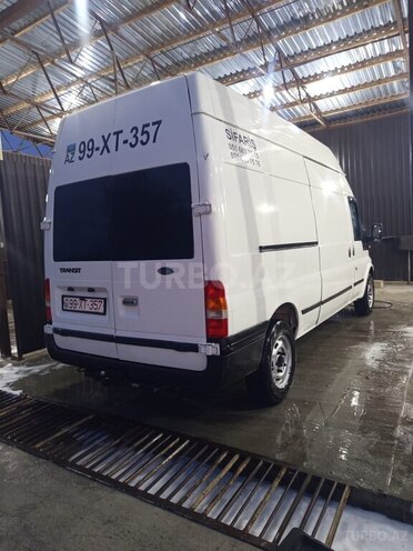 Ford Transit-7
