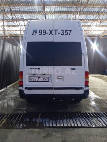 Ford Transit-6