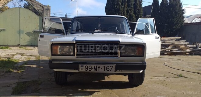 LADA (VAZ) 2107-1