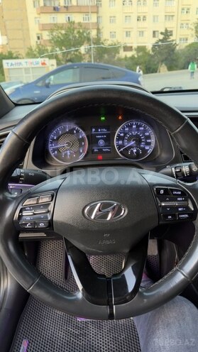 Hyundai Elantra-7