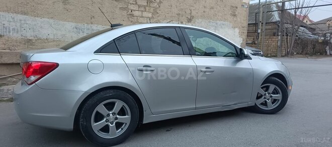 Chevrolet Cruze-14