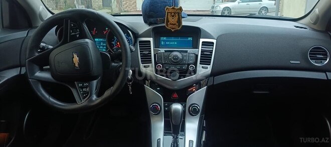 Chevrolet Cruze-9