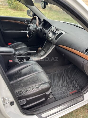 Hyundai Sonata-3