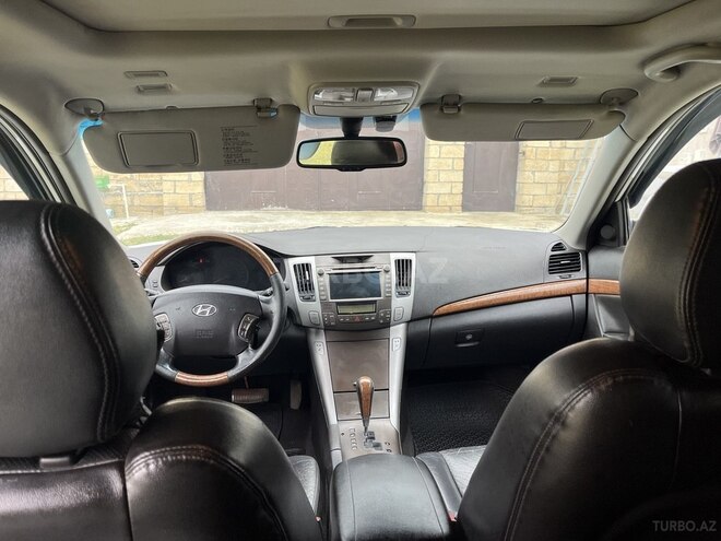 Hyundai Sonata-4