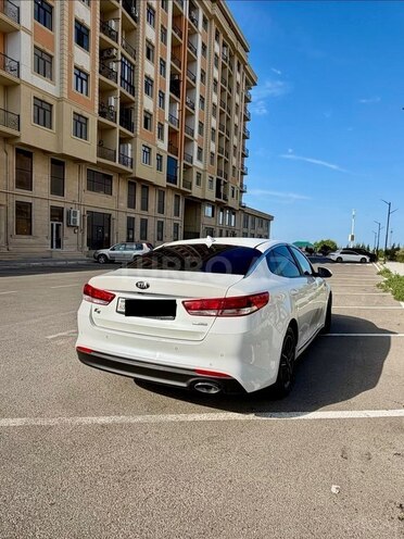 Kia K5-8