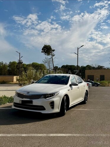 Kia K5-1