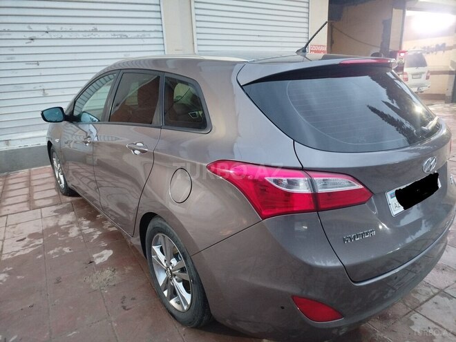 Hyundai i30-7