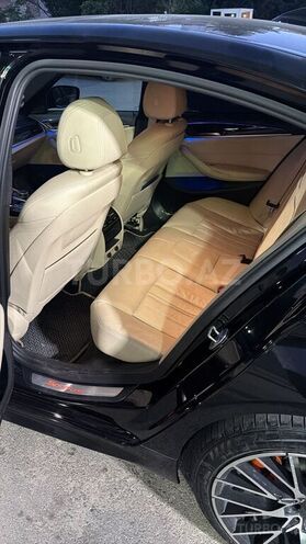 BMW 530-11