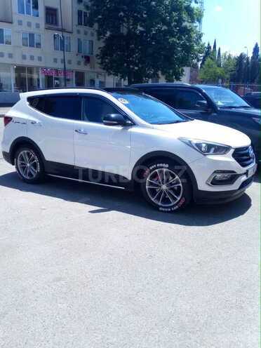 Hyundai Santa Fe-5