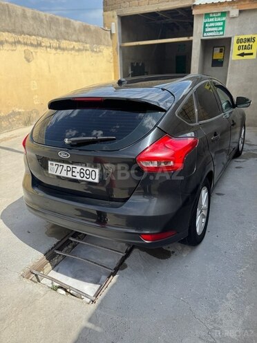Ford Focus-6