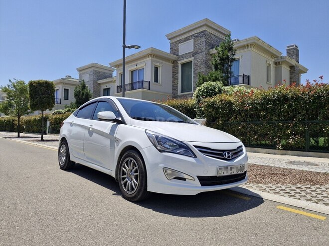 Hyundai Accent-10