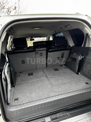 Toyota Land Cruiser Prado-7