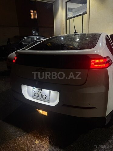 Chevrolet Volt-3
