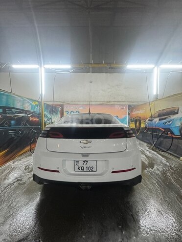 Chevrolet Volt-5