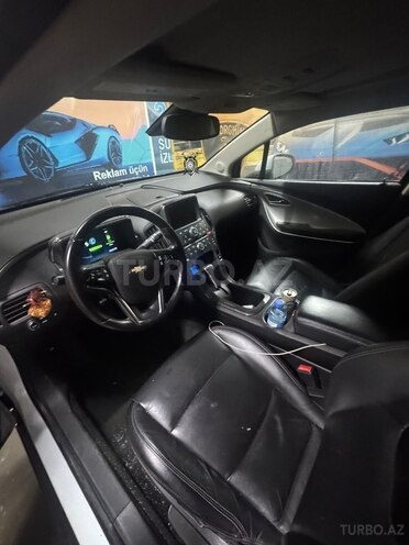 Chevrolet Volt-9