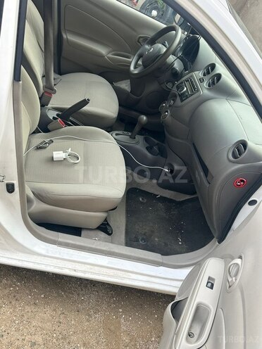 Nissan Sunny-6