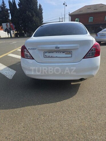 Nissan Sunny-12