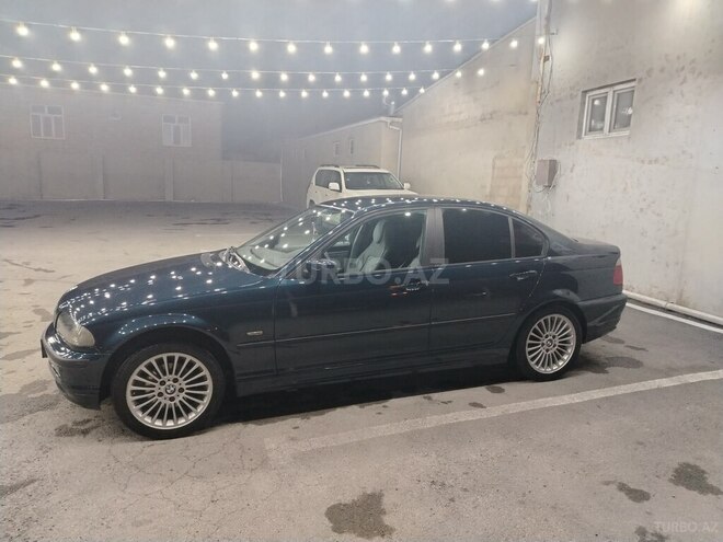 BMW 320-3