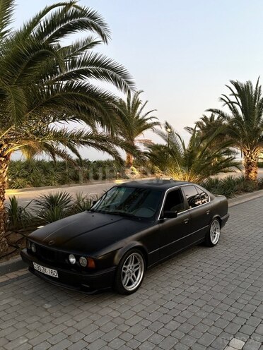 BMW 520-1