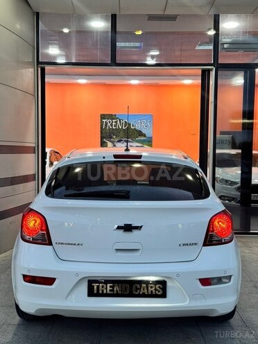 Chevrolet Cruze-14