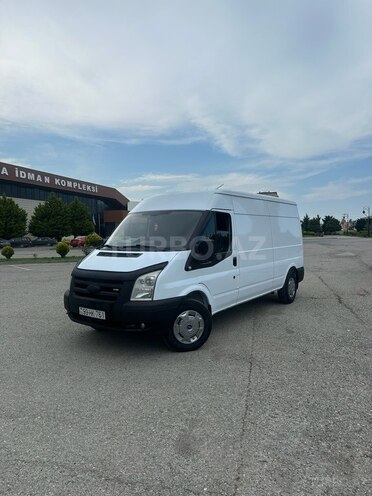 Ford Transit-4