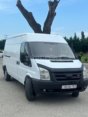 Ford Transit-1