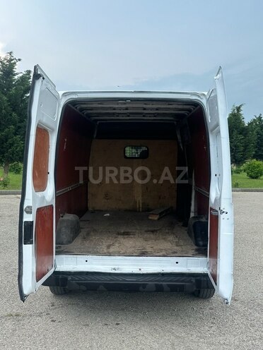 Ford Transit-17