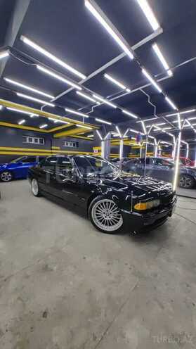 BMW 740-12