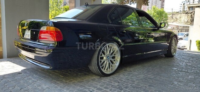 BMW 740-4