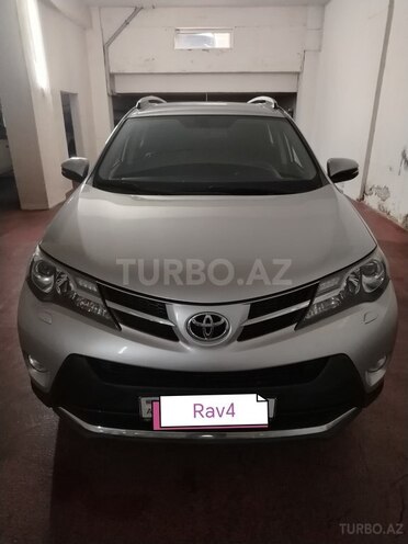Toyota RAV4-1