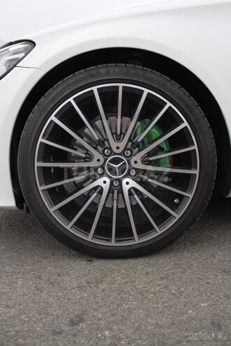 Mercedes C 300-7