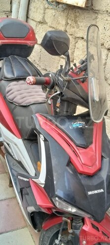 Honda PCX 160-2