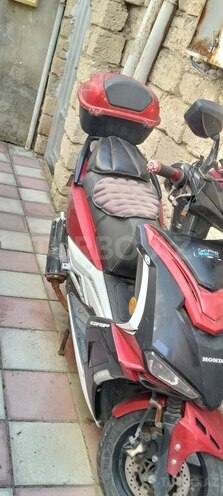Honda PCX 160-3