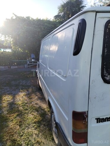 Ford Transit-7
