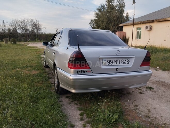 Mercedes C 180-4