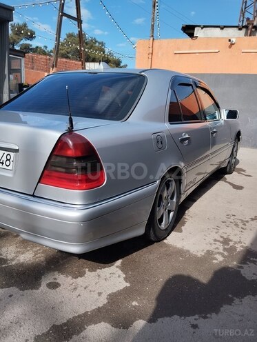 Mercedes C 180-13
